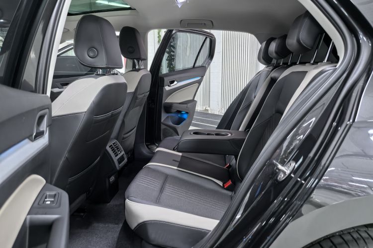 大众 高尔夫 2021款 280TSI DSG Pro中控内饰7002