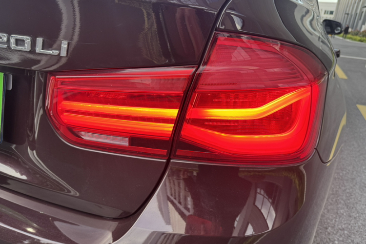 宝马3系 2017款 320Li 时尚型车身外观6011