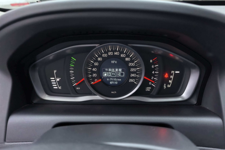 沃尔沃XC60 2017款 T5 智进升级版中控内饰15