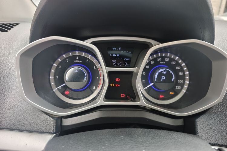 江汽集团 瑞风S3 2016款 1.5L CVT豪华智能型中控内饰15