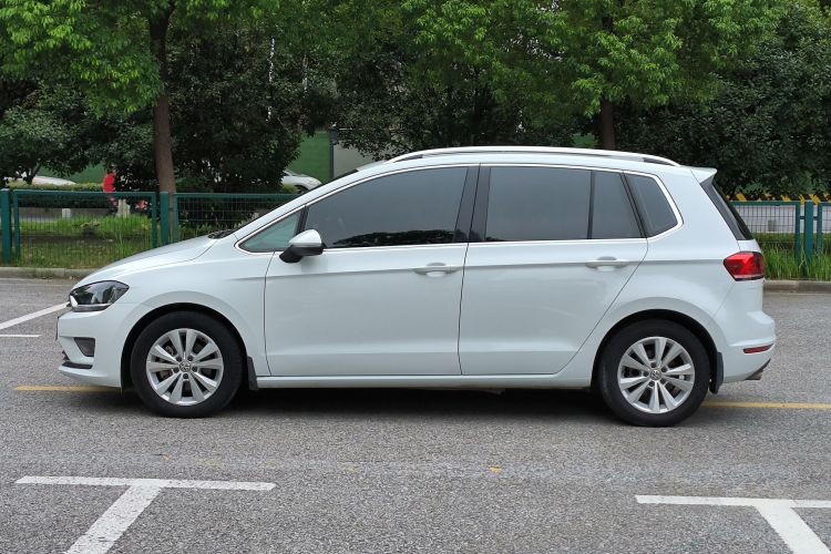 大众 高尔夫·嘉旅 2018款 230TSI 自动进取型车身外观6007