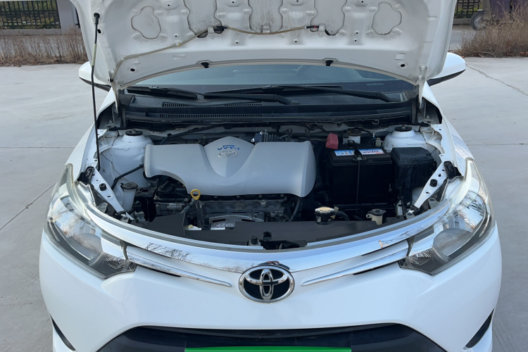 丰田 威驰 2014款 1.5L 自动智臻版局部细节24