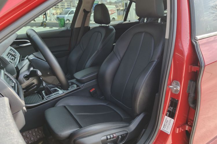 宝马1系 2018款 118i 运动型局部细节19