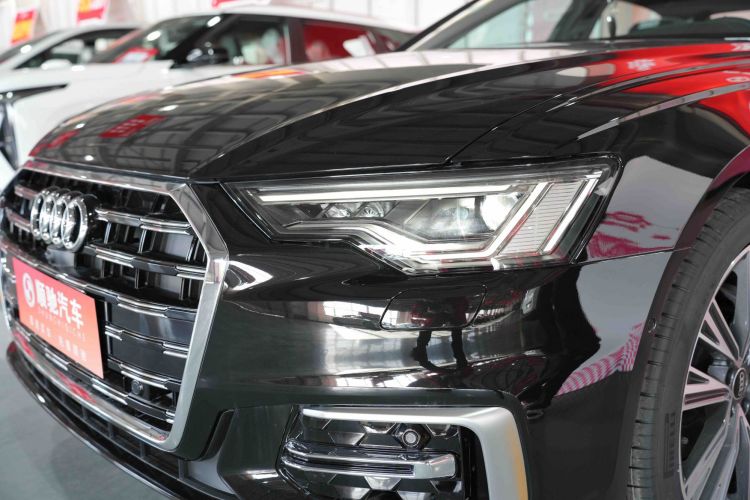 奥迪A6L 2025款 45 TFSI 臻选动感型车身外观6005