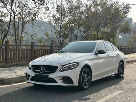 奔驰C级 2020款 改款 C 260 运动版