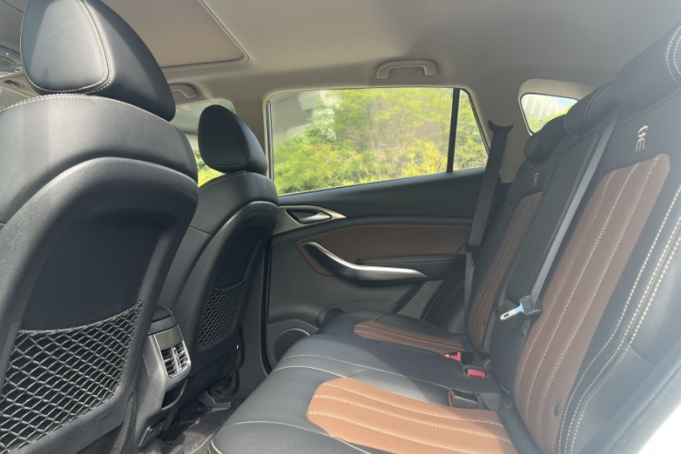 比亚迪 宋新能源 2017款 宋DM 1.5TID 全时四驱豪华型局部细节9003