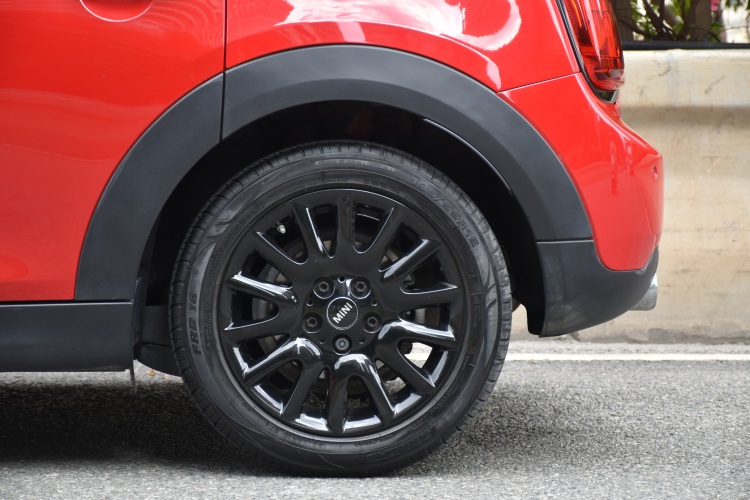MINI 2019款 1.5T COOPER 经典派 五门版车身外观6014