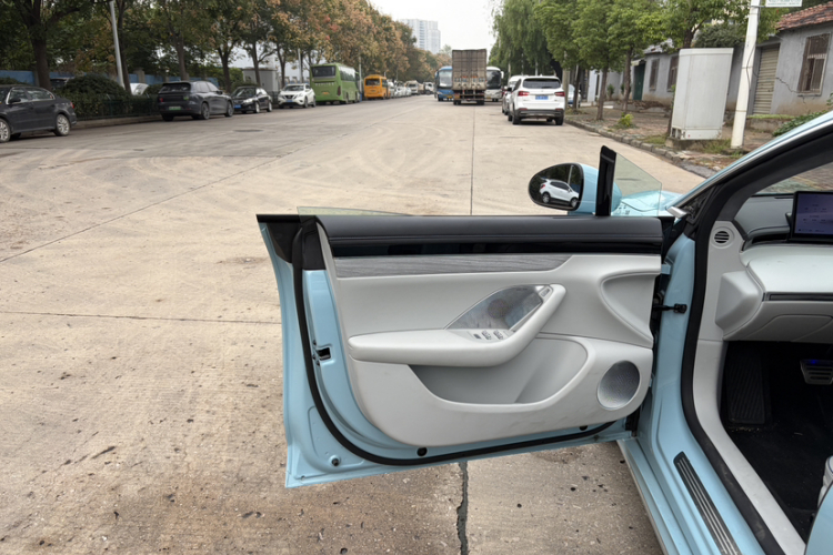 鸿蒙智行 智界S7 2025款 855km Max中控内饰7001