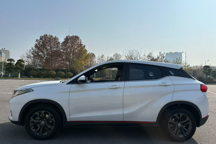 东风风光 风光500 2021款 1.5L CVT优享型车身外观6005