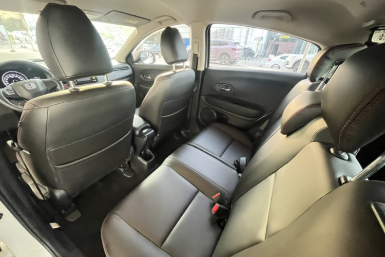 本田 缤智 2017款 1.5L CVT两驱舒适型中控内饰7003