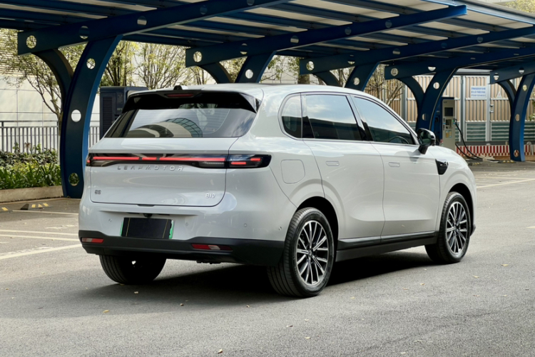 零跑汽车 零跑B10 2025款 510激光雷达版车身外观6006