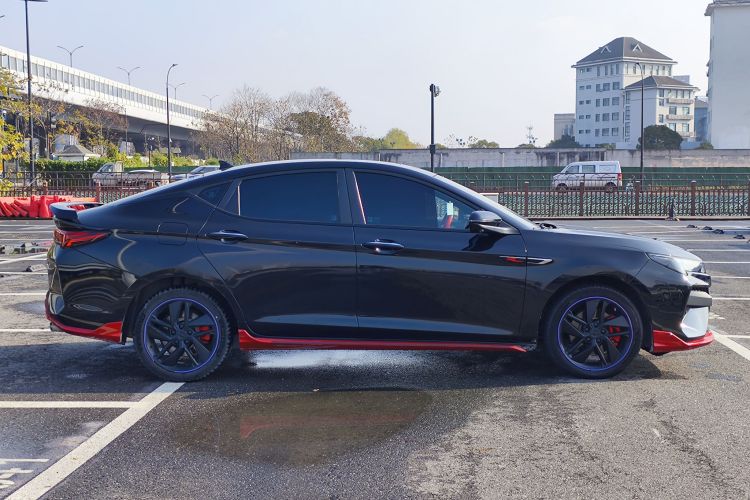 思皓曜 2021款 1.5TGDI DCT穿云RACE版车身外观6002