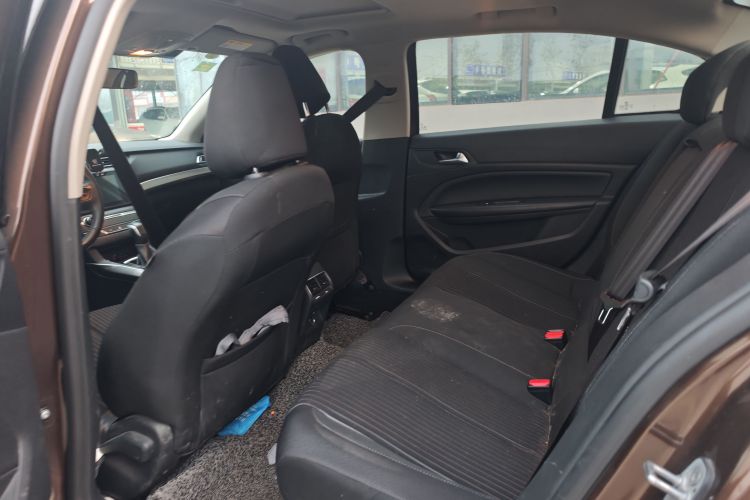 标致408 2015款 1.2T 自动豪华版中控内饰7003