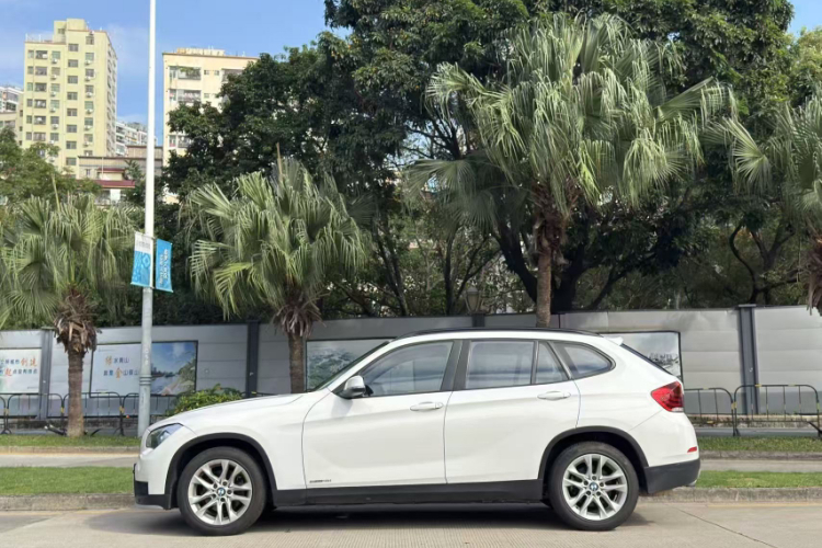 宝马X1 2015款 sDrive18i 时尚晋级版车身外观6004