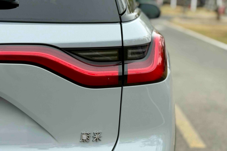 蔚来ES8 2020款 415KM 七座版车身外观6005