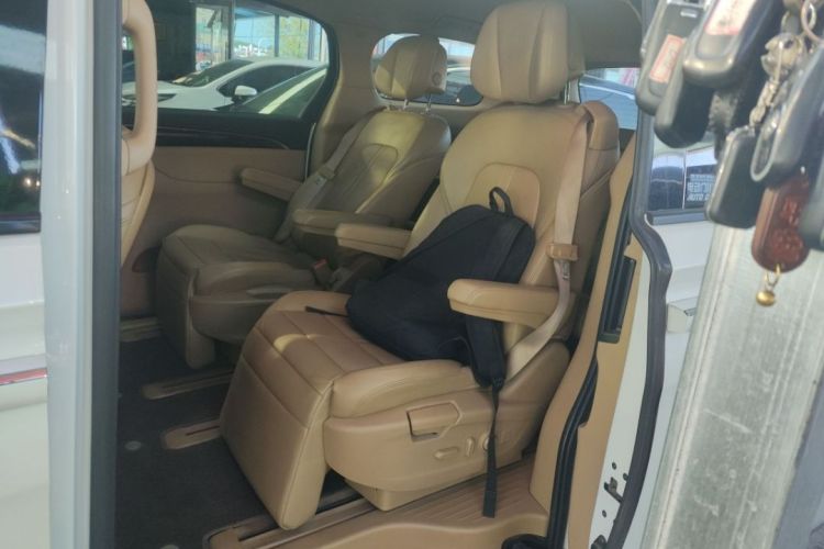 别克GL8 2017款 ES 28T 旗舰型 国V中控内饰7003