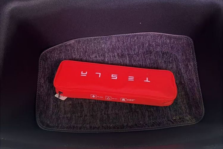 特斯拉 Model 3 2021款 标准续航后驱升级版中控内饰7009