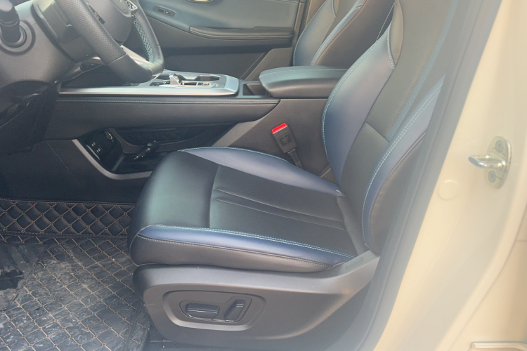 广汽传祺 传祺GS3 2023款 影速 270T 劲智版局部细节19