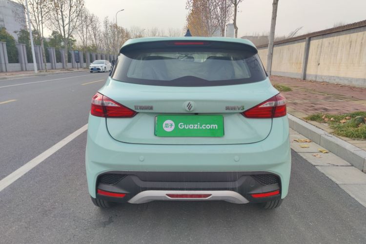 江铃集团新能源 易至EV3 2025款 Plus 330KM舒适型车身外观6005