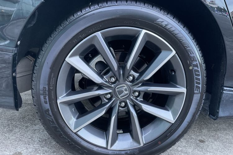 本田 英仕派 2022款 260TURBO 精致版车身外观6013