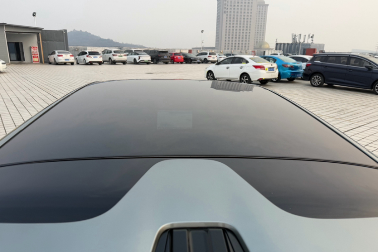 腾势Z9GT 2024款 1100四驱Max版车身外观6012