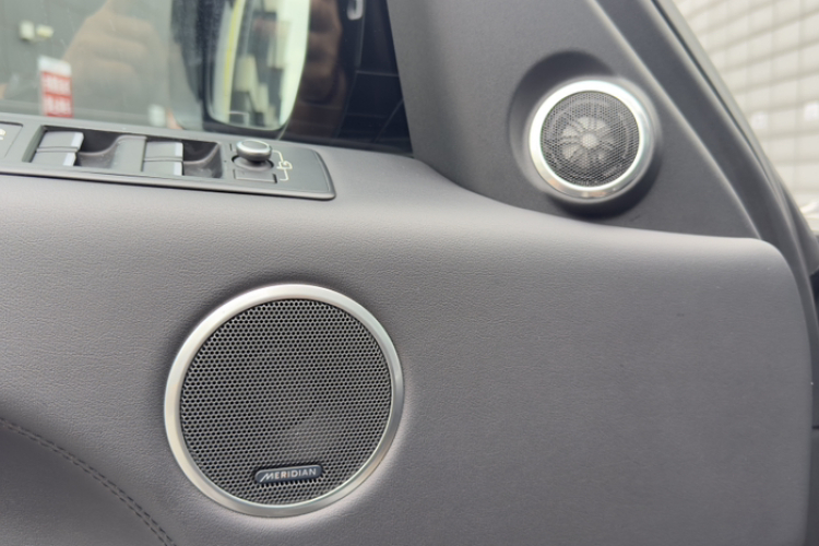 路虎 揽胜运动版 2016款 3.0 SC V6 HSE DYNAMIC中控内饰7007