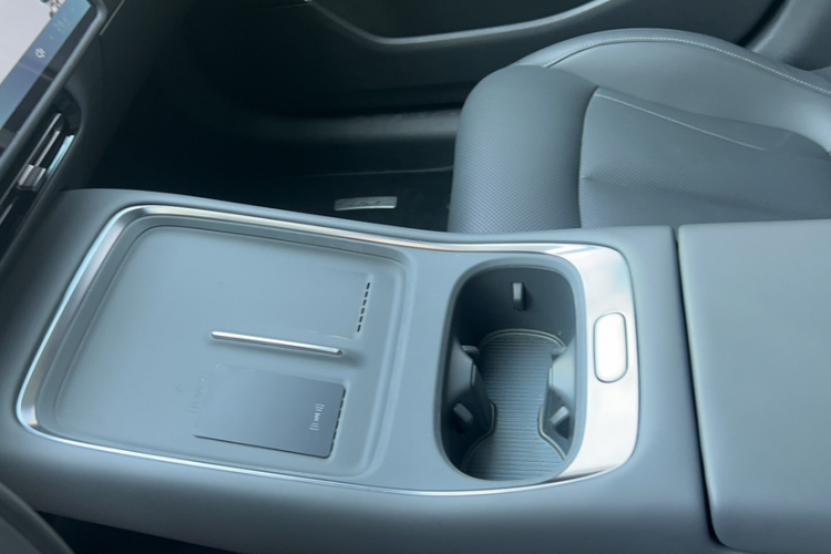 小鹏P7+ 2024款 长续航 Max中控内饰7002