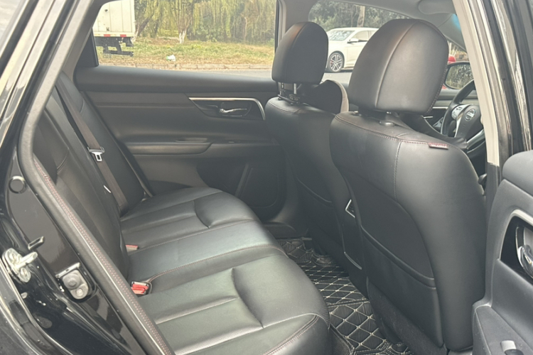 日产 天籁 2018款 2.0L XL 智进版中控内饰7008