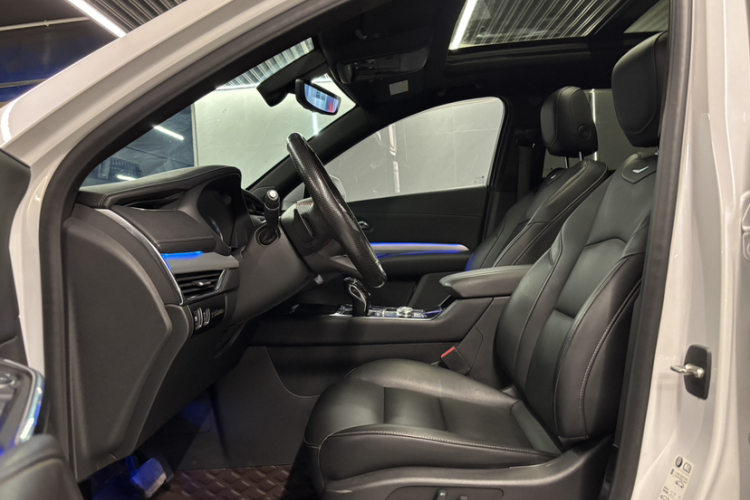 凯迪拉克XT4 2018款 28T 两驱领先型中控内饰7007