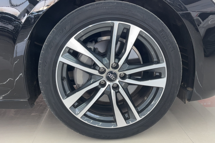 奥迪A6L 2023款 40 TFSI 豪华致雅型车身外观6004