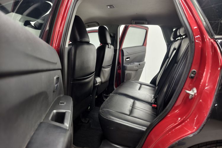 三菱 劲炫ASX 2013款 2.0L CVT两驱精英版中控内饰7008