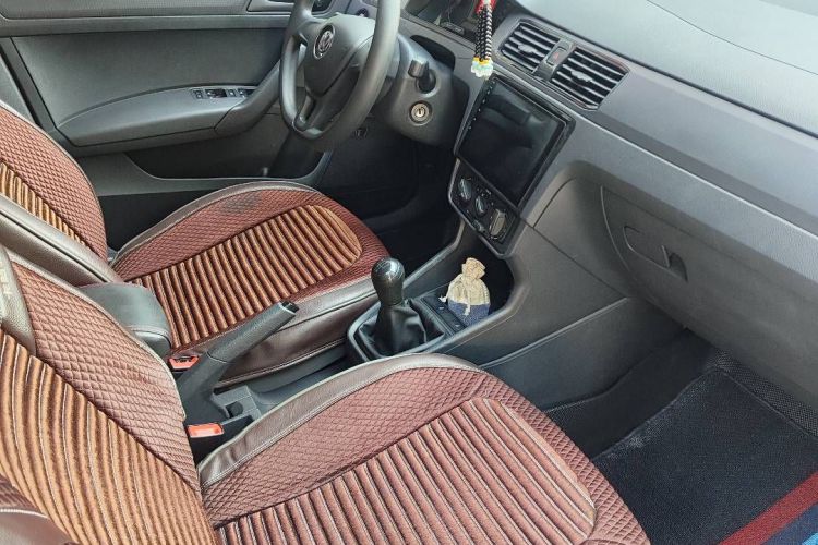 大众 桑塔纳 2021款 1.5L 手动风尚版中控内饰7002