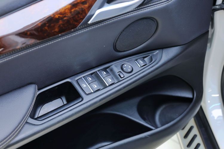 宝马X5(进口) 2019款 xDrive40i M运动套装中控内饰7002