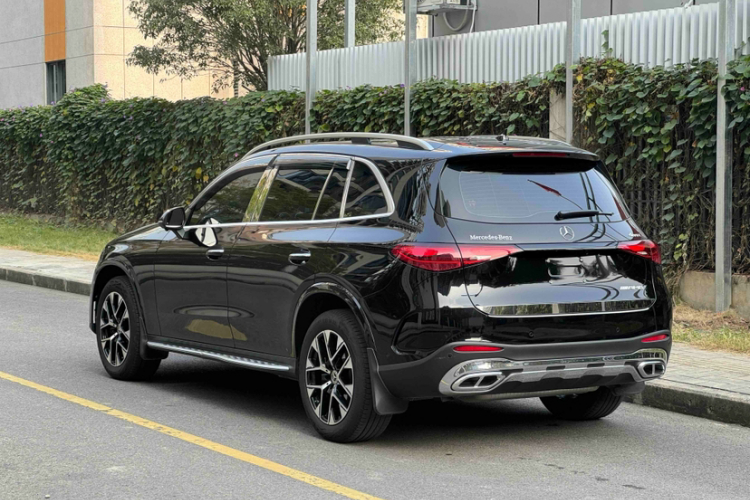 奔驰GLC 2023款 改款 GLC 260 L 4MATIC 豪华型 5座车身外观6008