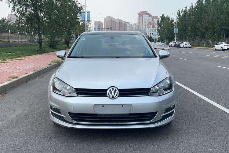 大众 高尔夫 2015款 1.4TSI 自动豪华型车身外观6001