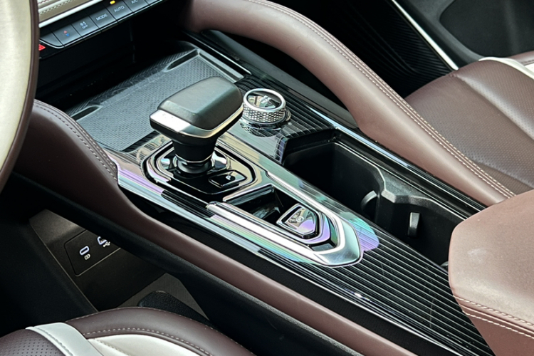 吉利汽车 星越L 2021款 2.0TD DCT EVO两驱智尊型局部细节18