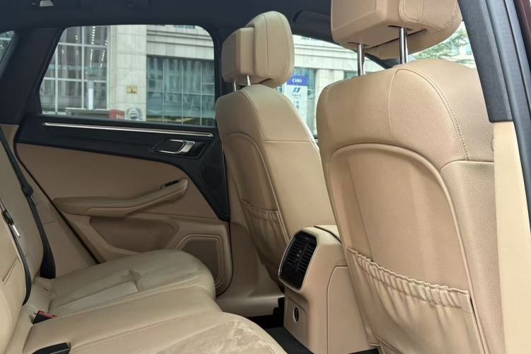 保时捷 2018款 Macan 2.0T车身外观6009