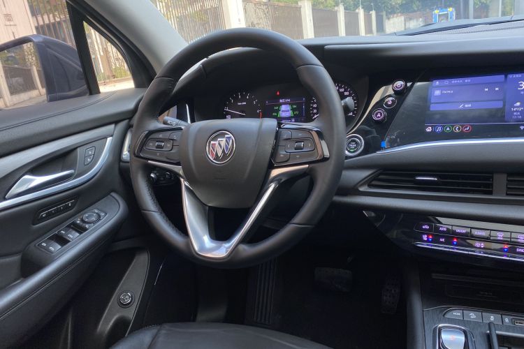 别克 昂科旗 2020款 28T 四驱尊贵型中控内饰7001