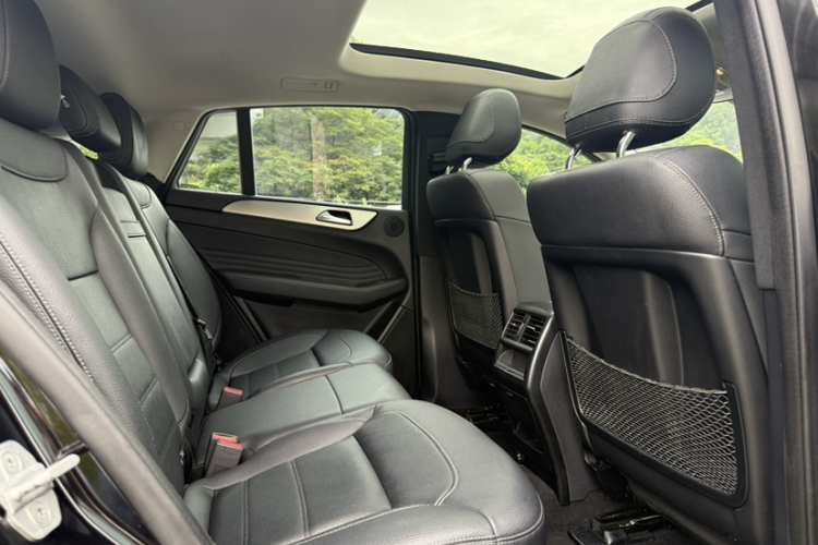 奔驰GLE轿跑 2015款 GLE 320 4MATIC 轿跑SUV中控内饰7011