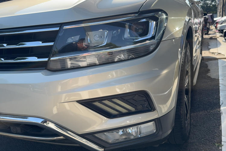 大众 途观L 2019款 330TSI 自动两驱全景舒适版 国VI局部细节36