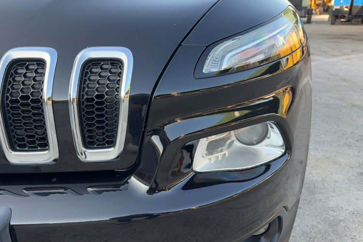 Jeep 自由光 2017款 2.0L 优越版局部细节36