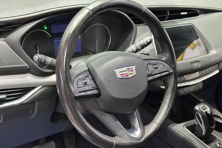 凯迪拉克XT4 2018款 28T 两驱领先型中控内饰7008