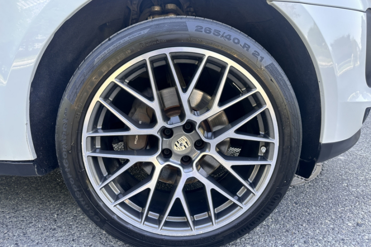 保时捷 2021款 Macan 2.0T车身外观6005