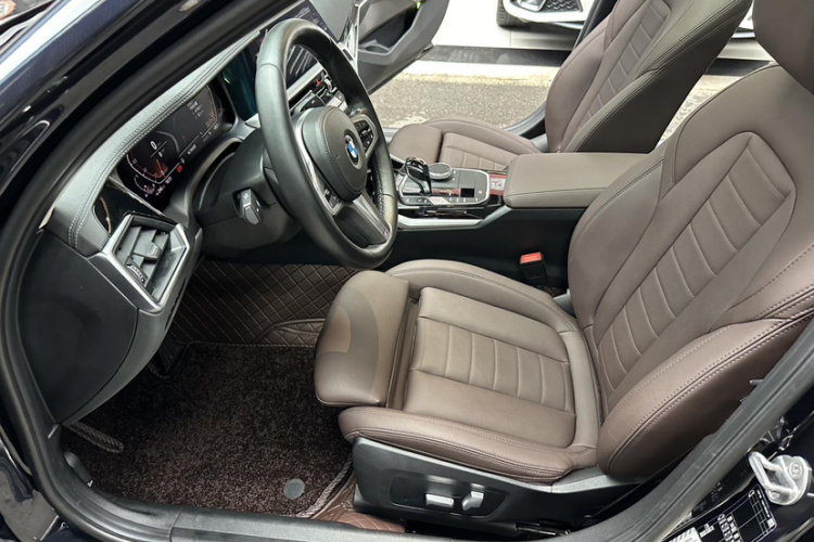 宝马3系 2020款 320Li M运动套装局部细节19