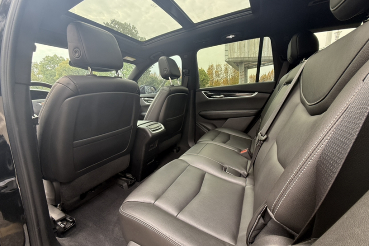 凯迪拉克XT6 2022款 2.0T 七座两驱豪华型中控内饰7008