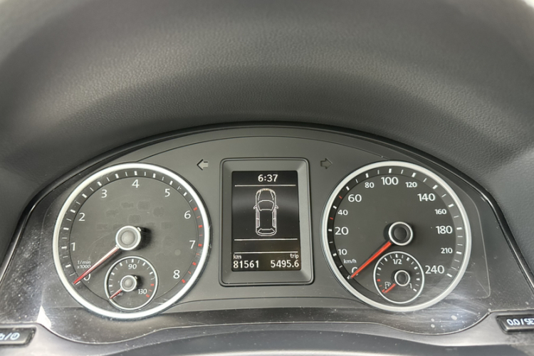 大众 途观 2017款 300TSI 自动两驱丝绸之路风尚版中控内饰15