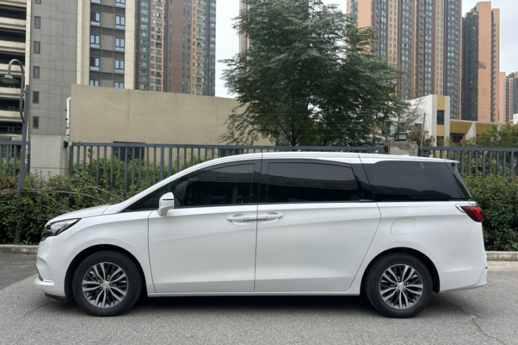 别克GL8 2021款 ES陆尊 653T 舒适型车身外观6004