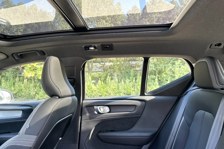 沃尔沃XC40 2024款 B3 智远运动版局部细节57