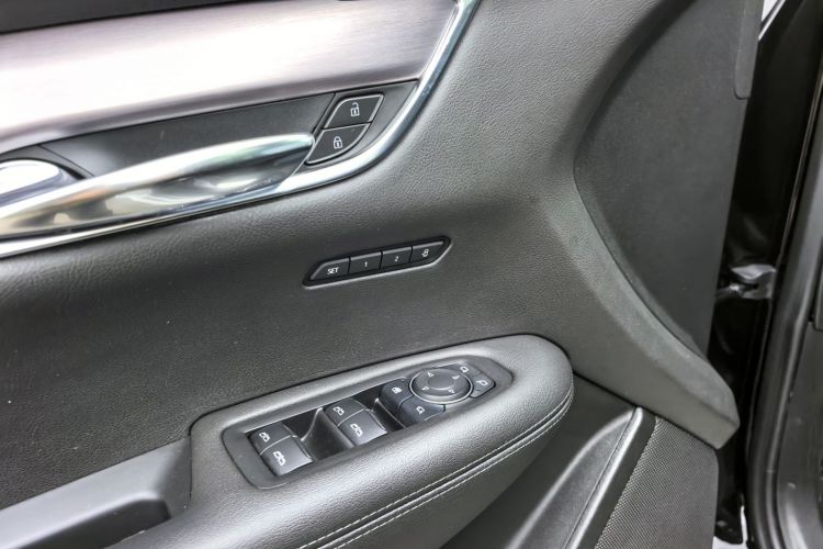 凯迪拉克XT6 2020款 28T 七座风尚型中控内饰7014