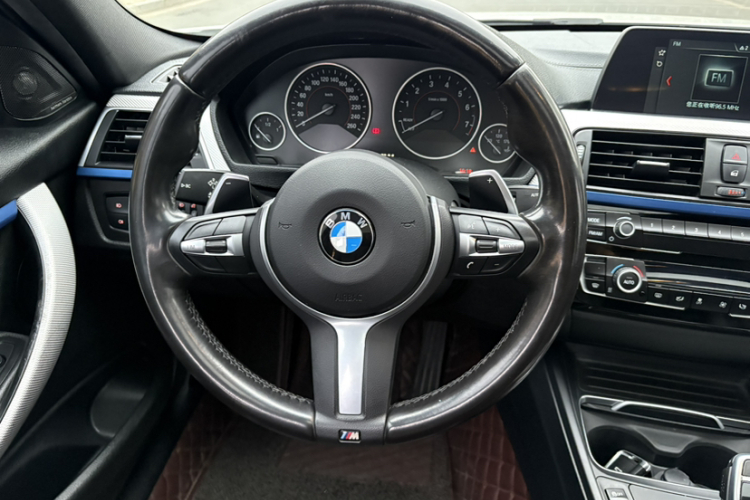 宝马3系 2018款 320i M运动套装局部细节13